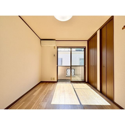 【居間・リビング】 | 洋室