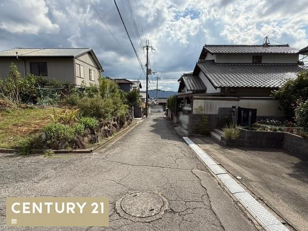 岩出市今中　土地の前面道路含む現地写真
