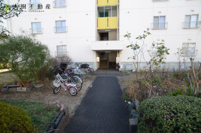 【外観】 | 海老名プラーザ９号棟　2階３LDK　リフォーム済み