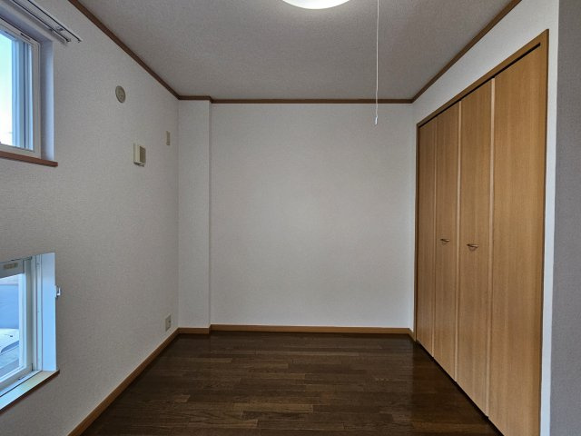 三木市平田のアパートの子供部屋