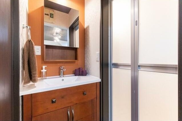 伸光ハイツⅢの独立洗面台