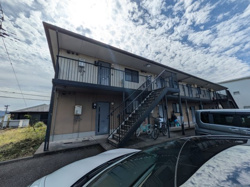 ディアス大王谷 201号室の外観写真｜積水ハウス施工のシャーメゾンシリーズ、日向市大王町の高台に建つ2階建て賃貸アパート