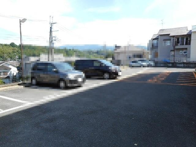 ラ・メールⅡの駐車場