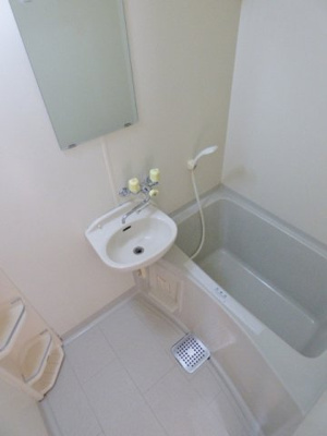 【浴室】 | メゾン常盤 | きれいなお風呂です