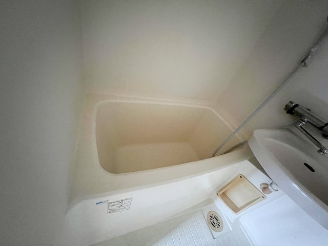 ハイツM2の浴室