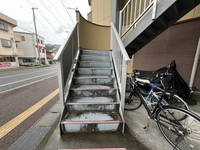 ハイツM2のその他共用部分|階段