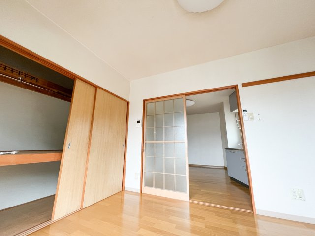 ハイツM2の洋室