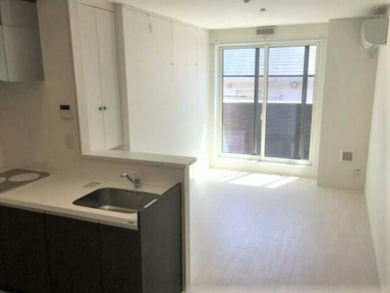 SAKURA Terrace Eの居間・リビング