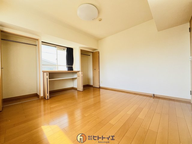 ウイングコート八女Westの洋室