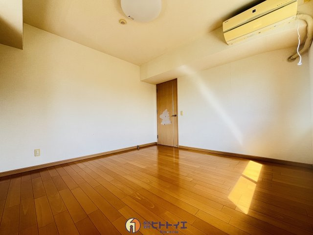 ウイングコート八女Westの洋室