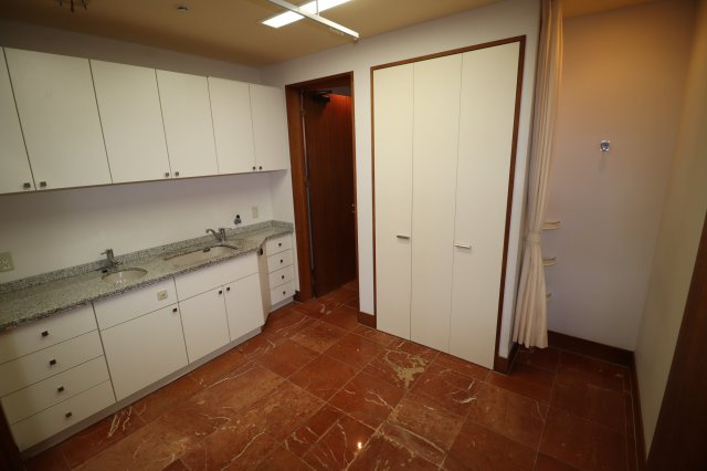 京町2丁目テナントの内装