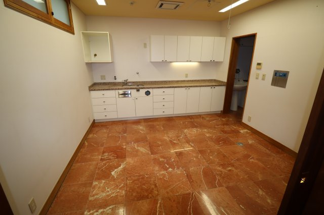 京町2丁目テナントの居間・リビング