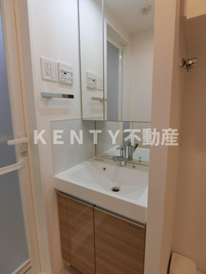 【洗面所】 | アジールコート雪が谷大塚 | ゆったりとスペースのある洗面所