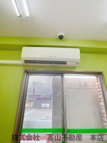 峯ビル　1Fテナントの内装