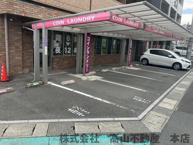 峯ビル　1Fテナントの駐車場