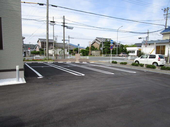 エスポワールの駐車場