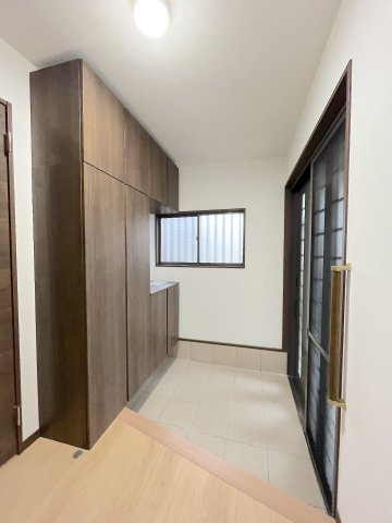 【玄関】 | 太宰府市高雄5丁目　戸建て