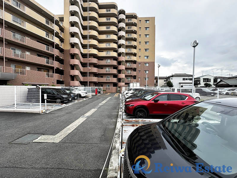 クレアコート湘南辻堂の駐車場