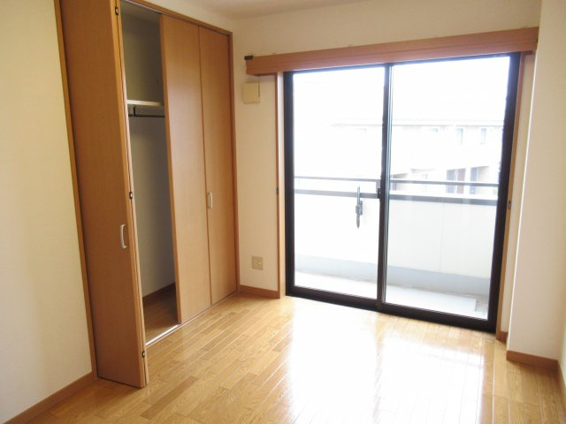 シャンティーユの洋室