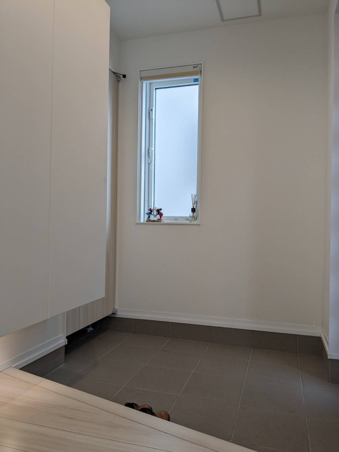 岩出市原・中古戸建・54475の玄関