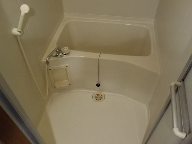 エスポワール富田の浴室