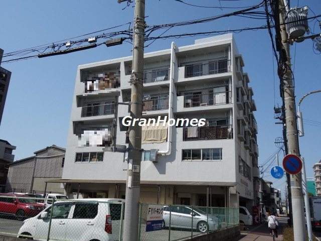 明伸ビルの外観