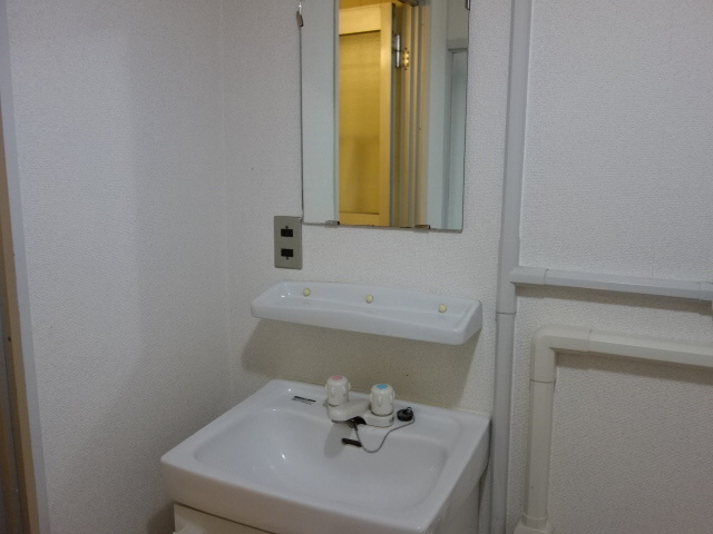 明伸ビルの洗面所