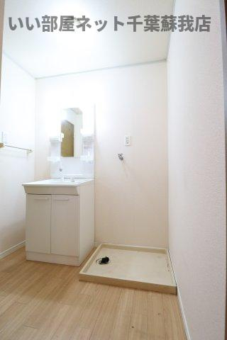 フローラフォンテＢの洗面所|朝の準備に活躍する、洗髪洗面化粧台！