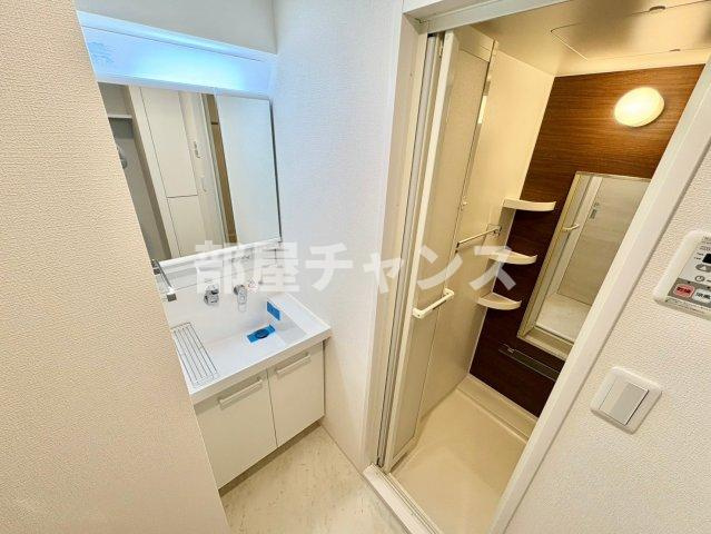 エステムプラザ名古屋D.C.2027　の独立洗面台