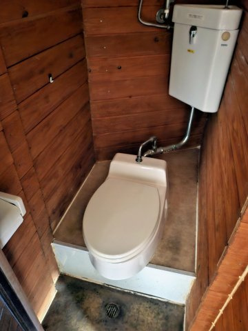 甲子園網引町貸店舗のトイレ