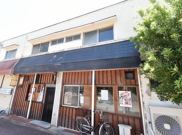 甲子園網引町貸店舗の外観