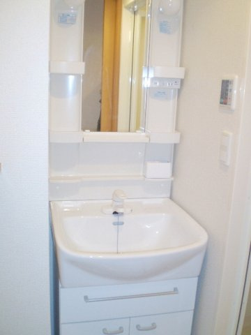 サンリット・イトウの洗面所|独立洗面台