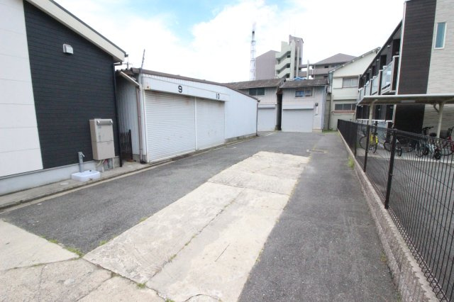 【周辺】 | 安中町6丁目シャッター付きガレージ