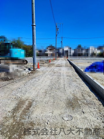 高浜市碧海町新築分譲住宅　8号棟　全14区画の前面道路含む現地写真