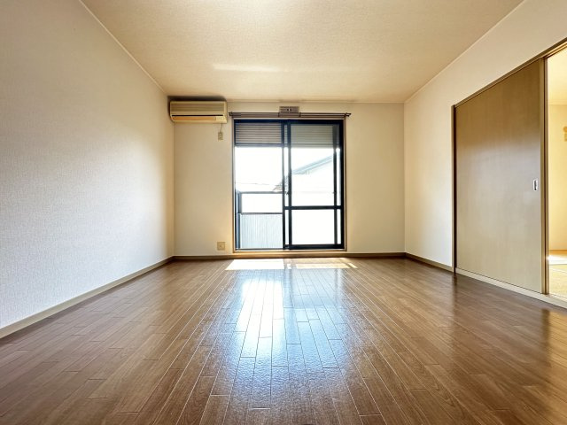 カーサ150　A棟の居間・リビング