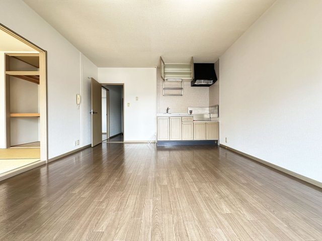 カーサ150　A棟の居間・リビング