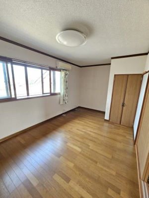 【洋室】 | 鳥取市行徳1丁目戸建て