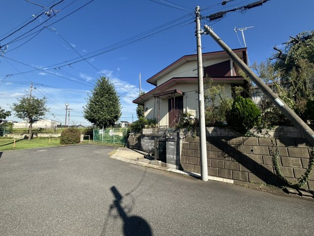 野田市堤台　売地　55坪の外観|交通量が少なくゆったりとした前面道路は、小さなお子様のいるご家庭にも安心です(^^♪