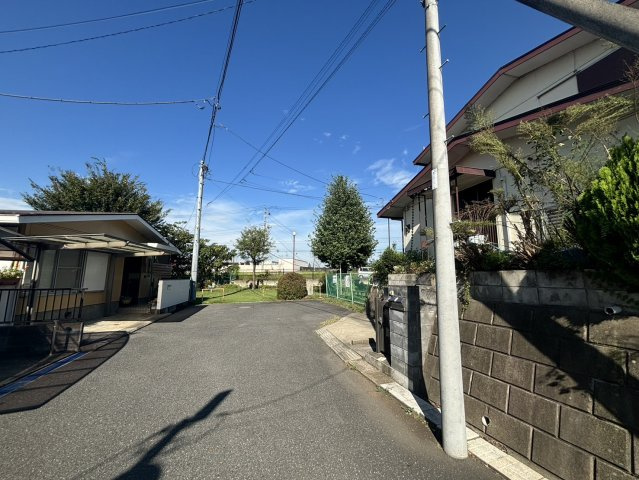 野田市堤台　売地　55坪の外観|ゆとりのある前面道路は、駐車もラクラク(*´▽｀*)