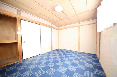 【和室】 | 風と春色のルピシア