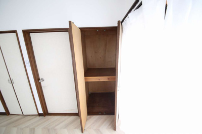 【収納】 | 風と春色のルピシア | ２階洋室収納