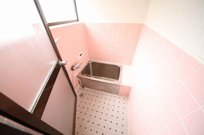 【浴室】 | 風と春色のルピシア