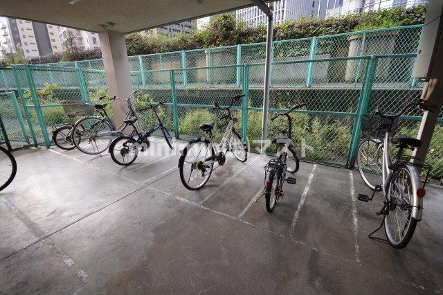 リオ土佐堀の駐車場