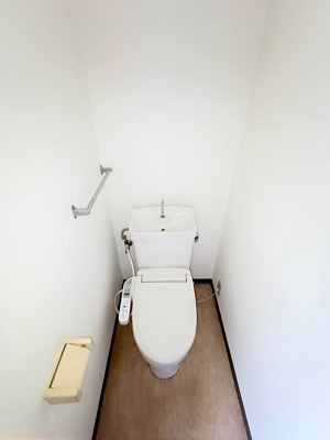 【トイレ】 | リバティーガーデン | 落ち着いた色調のトイレです