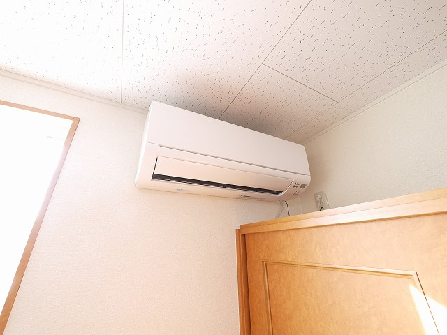 レオパレスオアシスの設備|駐車場に車を止められます