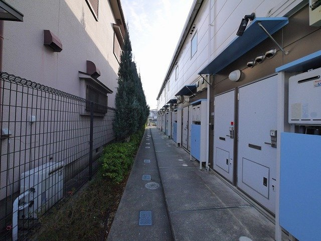 レオパレスオアシスのその他共用部分|玄関前です