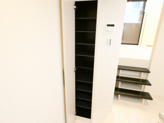 【内装】 | Southern Gate