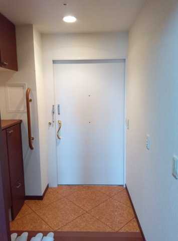 ザ・レジデンス芦屋スイート　マリーナ・テラス棟の玄関