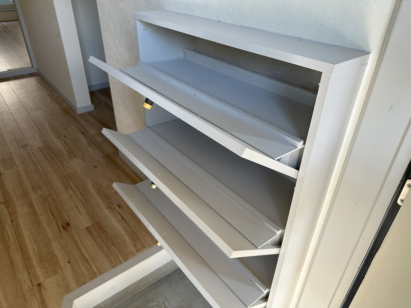 ハイツ山の手の玄関