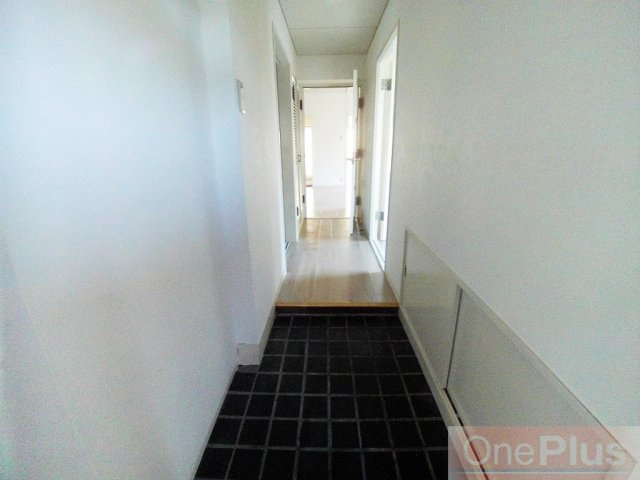 御影ハイツの玄関